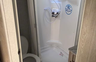 2022 GeoPro 19ft / Sleeps 4 / Lightweight / Irvine