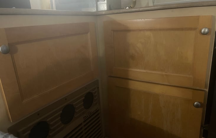 Heat pump and storage, Needs plugged in for air conditioning can run heat on propane or plugged in