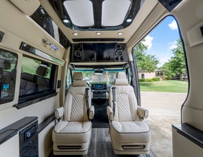 Ultimate Toys Ultimate RV Std. Model