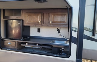 Family/Pet Friendly Large Camper Rental