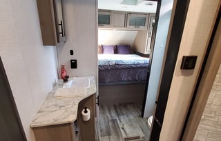 2022 Dutchmen RV Coleman Light 2715RL