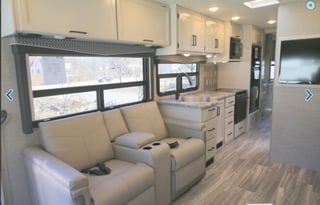 2020 Thor Ace 33.1 - La Dolce Vita