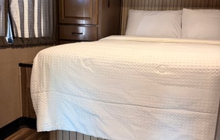 2019 Thor Motor Coach 28A Majestic