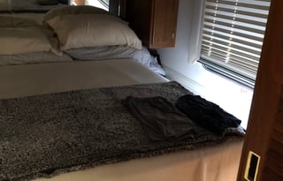 2000 American Coach American Eagle 42C