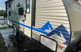 2022 Coachmen RV Catalina Summit Series 7 184BHS