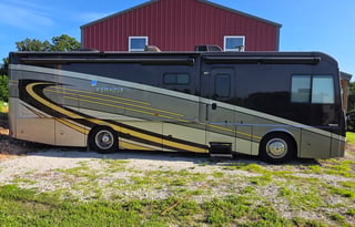 Luxury 2019 Winnebago Forza 34T Diesel Class A