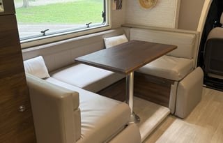 Cozy up with a View - Sprinter V6 Diesel