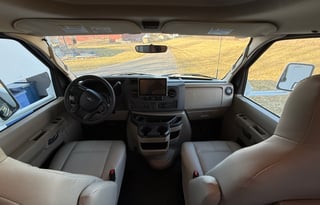 2026 Thor Chateau 30ft. RV -free private shuttle