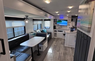 Cruise & Snooze RV