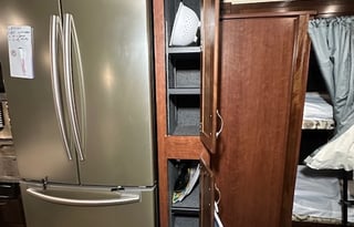 Let's Cruise with this Fleetwood Bounder Class A