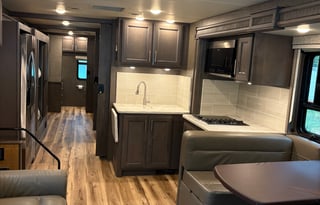 2021 Thor Motor Coach Challenger 37DS