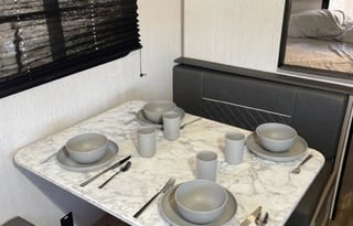 2022 Dutchman Coleman Lantern 214BH