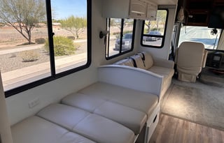 Recently Remodeled 2005 Fleetwood Pace Arrow