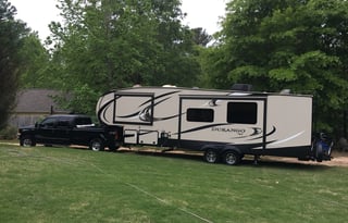 Fully Stocked 5th wheel KZ Durango 3 Queen Beds