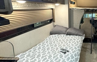 Luxury 2020 32' Coachman Freelander Bunk House