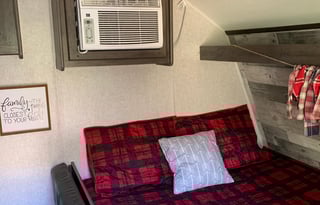 2021 Coleman Lantern Coleman 17B