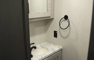 Adventure RV for Rent Sleeps 7, Bunkhouse + Loft!