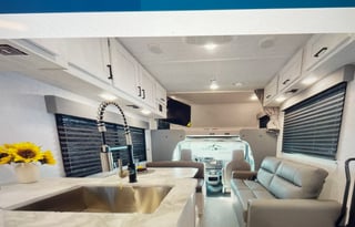 Raccoon lake pet friendly RV rental