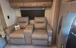 Luxury Camping in a Tiffin Wayfarer Mercedes-Benz