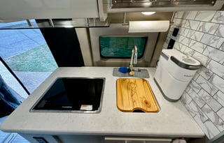 2023 Thor Motor Coach Rize 18M