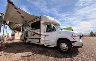 Park Anywhere! Maneuverable B+ Motorhome