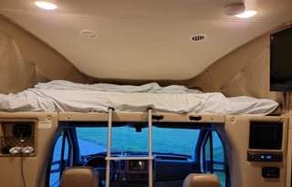 2017 Thor Motor Coach Siesta Sprinter 24SS