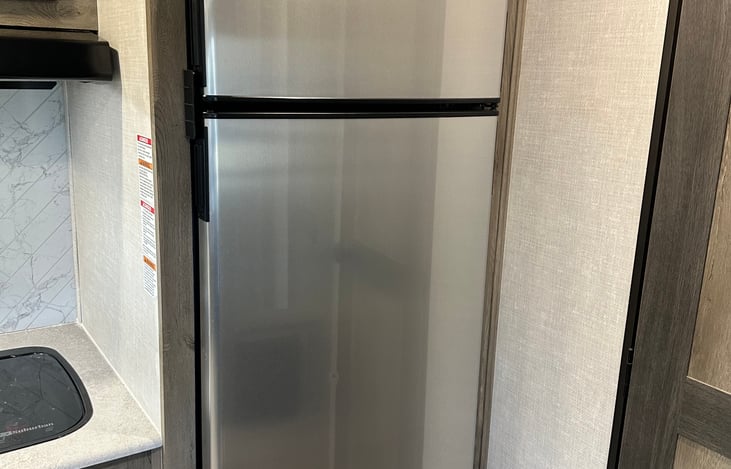 Refrigerator