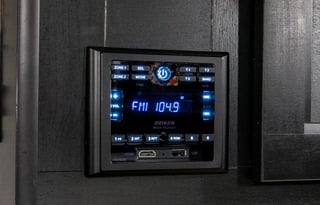 Luxury RV w/patio, Relax - bbq