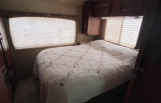 Spacious & Clean 2014:4 TVS &2 SLIDE OUTS:Sleeps 8