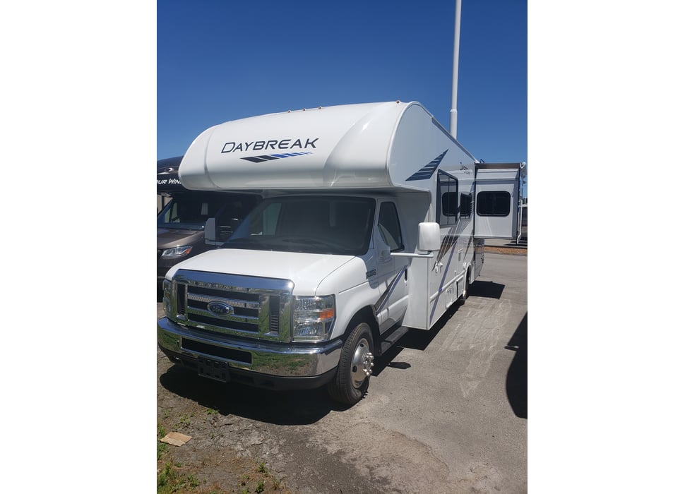 Class C Motor Home rentals in Hendersonville