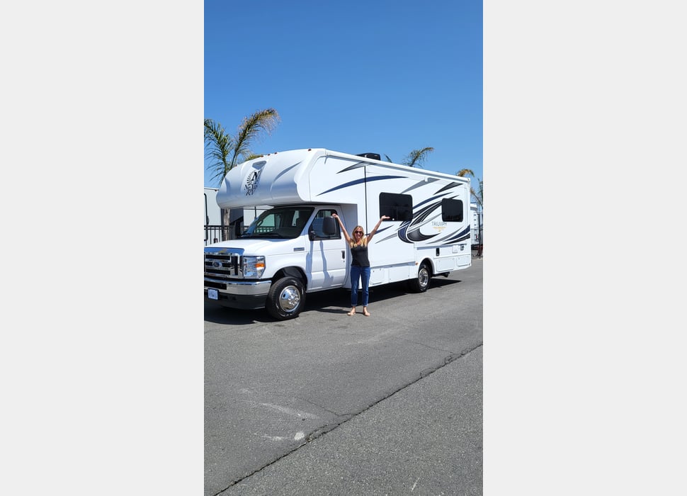 Class C Motor Home rentals in Loxley
