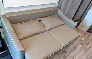 2019 Jayco Alante Sleeps 8 Comfy! Bunkhouse! Kids!