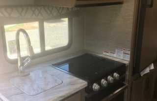 2021 Thor Motor Coach Quantum SE SE22 Ford