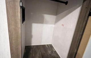 Plenty of room for guests and pets! Delivery Only