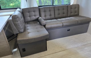 Family friendly with spacious private bunkroom!