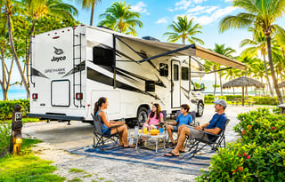 Spotless Family-Ready RV Sleeps 8 owner maintained