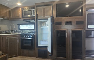 2021 Super Lite Camper Trailer