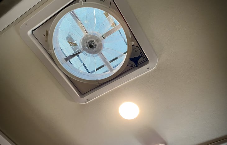 roof fan with remoter