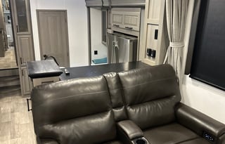 2022 Keystone RV Montana 3761FL