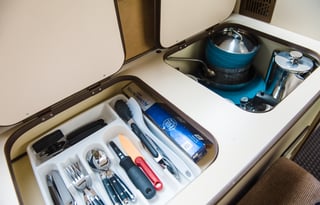 Hawaii Camper Van! Classic VW Pop-Top 5 minutes from Honolulu Airport on Oahu