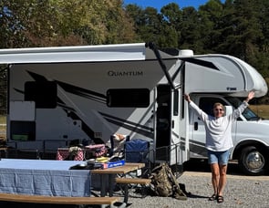 Thor Motor Coach Quantum LZ25