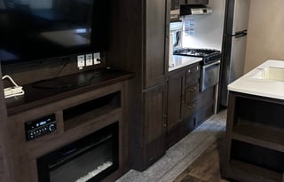 Pickup or delivery opposing slide Wildwood 27 REI