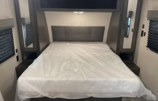 Relax & Unwind: Cozy Camper with Dual Recliners