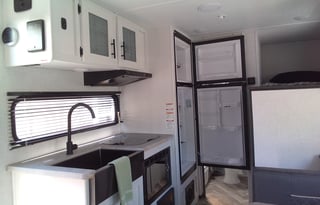 2023 Dutchmen RV Coleman Rubicon 1628BH
