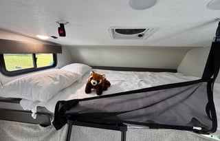 2026 31ft Coachmen 29KB - Sleeps 8