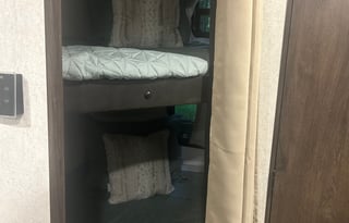 2019 Starcraft Autumn Ridge Outfitter 26BH