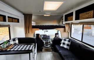 Magnolia Farms Marriott - 2011 Thor Chateau 28Z