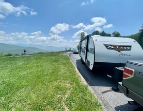 Forest River RV Wildwood X-Lite 19DBXLX