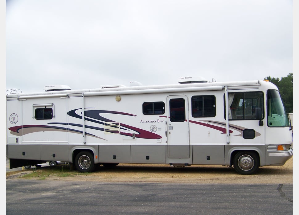 Class A Motor Home rentals in Baraboo