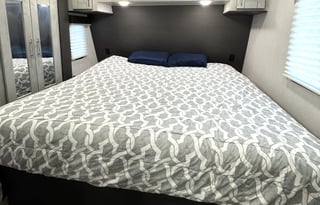 2021 Keystone Impact Fuzion 415